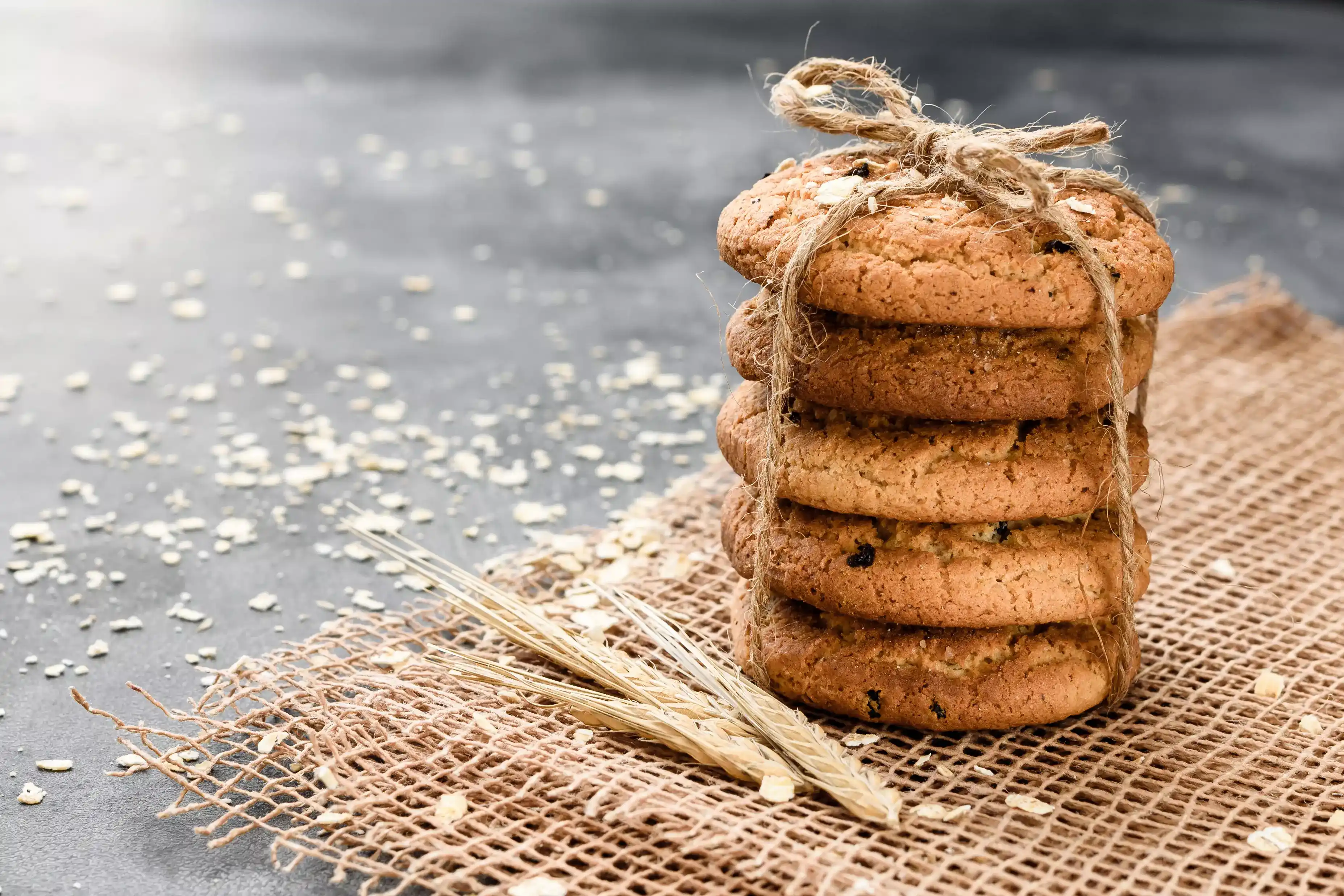 Nutritious cookies made with whole grains, oats, seeds, and dried fruits